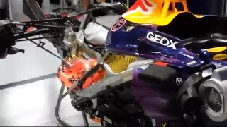 F1 2013 Redbull RB9 Last fire up!  INSANE EXHAUST! Bye V8! Vettel-Webber