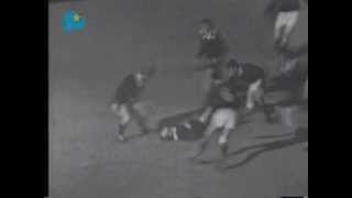 Must Watch - one of best Rugby tackles ever. Joggie Jansen tackle All Black Cottrell