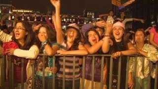 Music fans struggle to get concert tickets