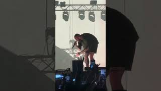 Post Malone : Sunflower LIVE (Feeding India Concert)