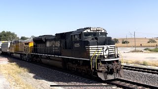 NS SD70IAC leads UP MNSNP train