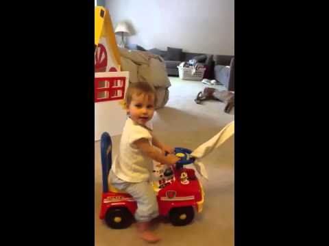 twin push along car