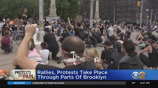 Thousands Rally In Brooklyn