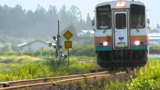 山形鉄道　フラワー長井線　四季の郷駅到着　2010.08.24