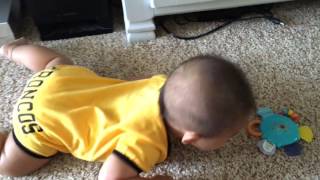 【生後5ヶ月】 もうハイハイできちゃった⁉︎  [5 month old baby learn to crawling!!! ] 成長記録 | 海外子育て| ハワイ生活