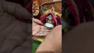 Sanwali surat pe mohan #laddugopal #bhog #shortfeed #shortvideo #radheradhe