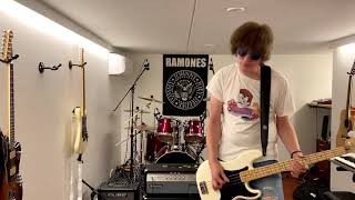 Ramones - We're a Happy Family Bass Cover
