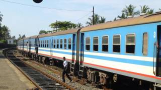 Class M4 No.756 train arriving at Mt-Lavinia station southbound