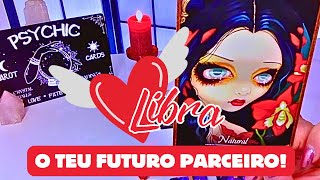 LIBRA ♥️TE DESEJA MUITO MAS QUER SE FOCAR EM OUTRAS COISAS PROGRESSO E VOLTA EM BREVE!FEVEREIRO 2025