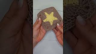 How to crochet an easy Star granny square. Tutorial. #Crochet Cabin