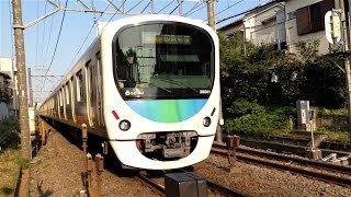 西武30000系38101F急行西武新宿行き 井荻－上井草の踏切通過