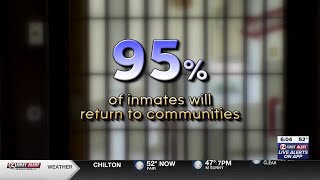 Wisconsin prison realignment plan would close Green Bay facility, create vocational village