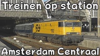 Treinen op station Amsterdam Centraal