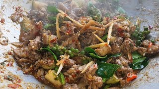 ผัดเผ็ดหนูนา สูตรกระถินน้อย