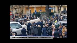 FUNERALI CLAUDIO MANDIA, IN CENTINAIA AL FUNERALE PER L’ULTIMO SALUTO - SERVIZIO TG DEL 26/02/2022