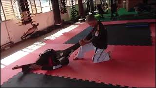 Hapkido saida de chute contra ataque rapido