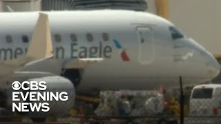 Nearly all major airlines mandate COVID vaccines for staff