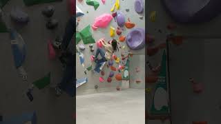 こう見えて1級、ピンクの映えホールド課題（ボルダリング）#shorts #bouldering #ボルダリング女子