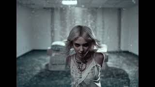 Sophie Powers - move with me (Official Music Video)