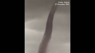 Small tornado forms in Bolivian city of El Alto