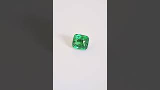 Tsavorite GEMSTONE EXPERT Reveals Rarest 2.61 ct Natural Green Garnet!