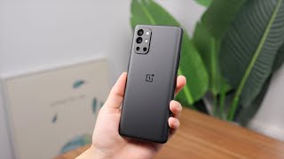 一加9R开箱上手，新的风暴已经出现？| OnePlus 9R Unpacking video