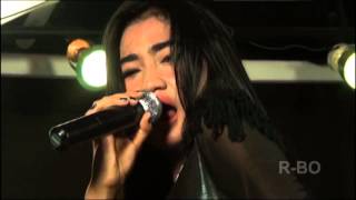 Vega Stephanie Kasih tau ngga ya LIVE @ROT