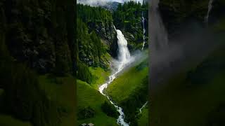 #beautifulnature #waterfall #waterfallsounds #greenvalley #greennature #shorts #green