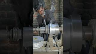 Watch This 100 Year Old Bowl Making Technique in Action