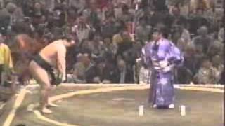 Asashoryu vs Miyabiyama natsu 2004