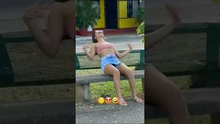 electric shock prank girl😁😅🤣#ytshots #viralvideo #youtubeshorts