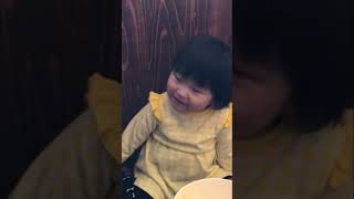 ノリノリな1歳　唯ちゃん