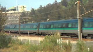 [HD] The MTR Airport Express Adtranz-CAF Train at Sunny Bay Station