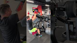 LAT PULLDOWN MACHINE 200 KG x 6 - BODY WORKOUT - GYM - FITNESS - RED LIPS #gym #workout #fitness