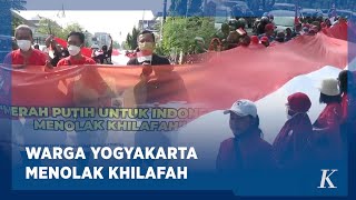 Warga Bentangkan Merah Putih Raksasa Menolak Khilafah