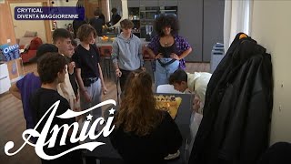 Amici 21 - Buon Compleanno Crytical