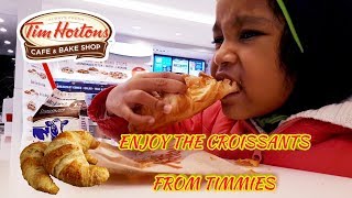 PULANG DARI LIBRARY JAJAN KE TIM HORTON | EDMONTON CITY CENTRE MALL | AISHA AND BILAL