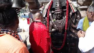 srisaila jagadguru taking the darshanam of bayalu veerabhadra swamiji srisailam during ugadi festivl