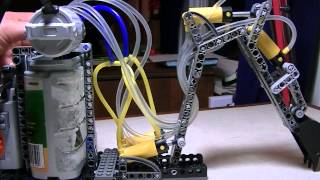 Lego functional hydraulic arm