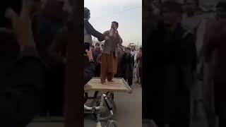 بازداشت دزد توسط طا لب ان Taliban arrest thief