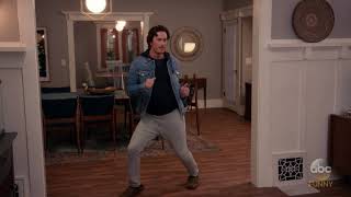 Oliver Hudson in Splitting Up Together - dance