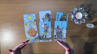 таро для мужчин О ЧЁМ ОНА МОЛЧИТ⁉️ #tarot #гадание #таро #рекомендации #таролог