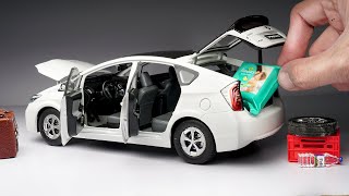 Unboxing of Toyota Prius Hybrid 1:18 Scale (Realistic) Diecast Model Car