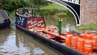 lots of boats at braunston Historic boat festival 2013