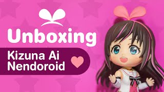 Unboxing Kizuna Ai Nendoroid!