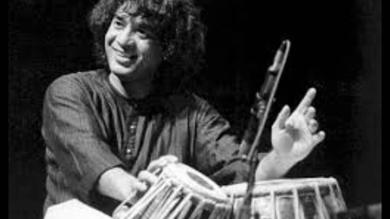 Zakir Hussain Tabla Solo, Rupak Taal, BBC Proms 1981 - YouTube