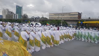 አስደናቂው የአጫብር ወረብ በመስቀል አደባባይ 2015 ዓ/ም በዓለ መስቀል እንኳን ለብርሃነ መስቀሉ በሰላም አደረሳችሁ!!!