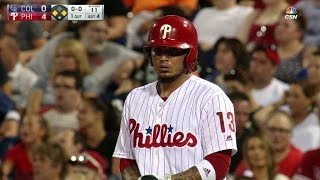 COL@PHI: Galvis lines an RBI single up the middle