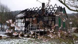 Witten-Heven: Schleusenwärterhaus nach dem Brand (25.01.2015)