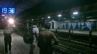 [HD] 13239 Patna Kota Express arriving Sultanpur Jn with CNB WAP 4 22579